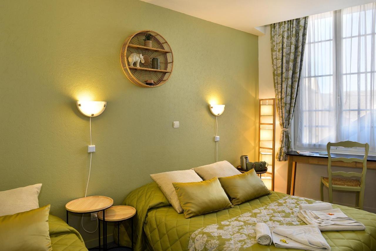 Hotel Le Sauvage à Château-Renard Extérieur photo