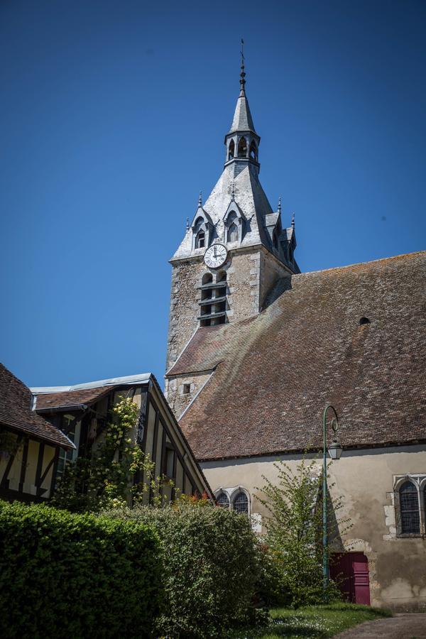 Hotel Le Sauvage à Château-Renard Extérieur photo