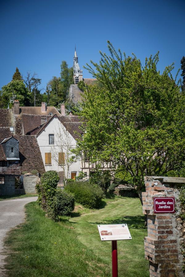 Hotel Le Sauvage à Château-Renard Extérieur photo